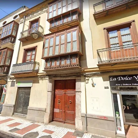 Apartment Carreteria - Design & Comfort - Prime Area